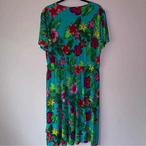 Susan Graver QVC Size L Liquid Knit Faux Wrap Dress in Green Tropical - Picture 8 of 10